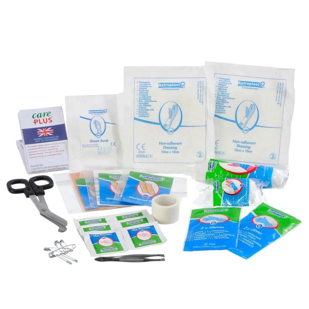 Trousse De Secours Care Plus First Aid Kit Compact Red 4 Trousse De Secours Care Plus First Aid Kit Compact Red – Image 2